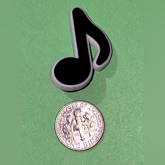 (10 for $15) Musical Notes Crocs Shoes Charms - Picture 1 of 1